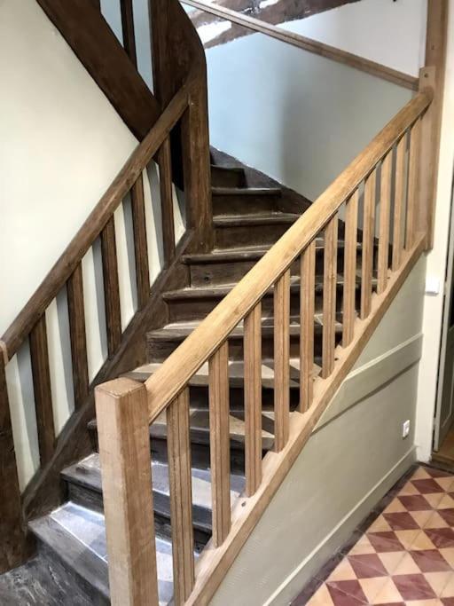 La Maison De Lea, Chambres D'Hotes De 14 Couchages Tournus Zewnętrze zdjęcie