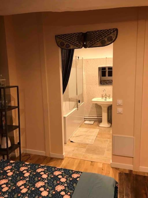 La Maison De Lea, Chambres D'Hotes De 14 Couchages Tournus Zewnętrze zdjęcie