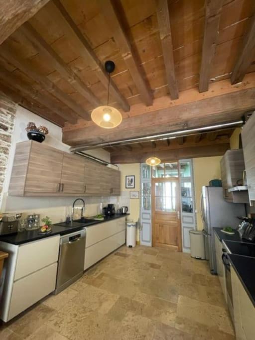 La Maison De Lea, Chambres D'Hotes De 14 Couchages Tournus Zewnętrze zdjęcie